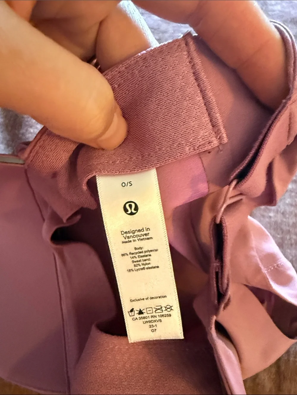 Lululemon ponytail hat